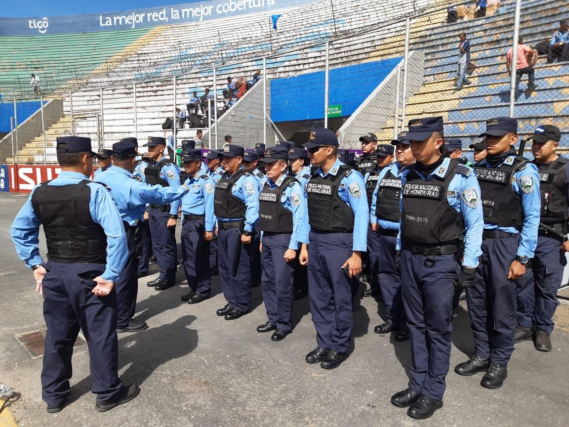 Policia Nacional De Honduras 2404