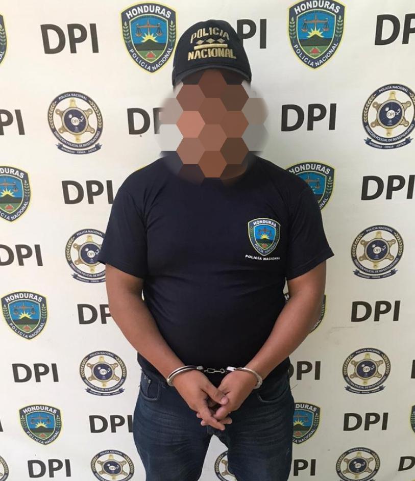 Policía Nacional de Honduras - ¿Quieres ganarte una camiseta de la Carrera  Policial 2020? Para participar necesitas seguir los siguientes pasos: 1.)  Debes seguir la página de la Policía Nacional de Honduras